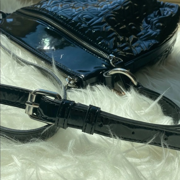 SOLD DKNY Patent Leather Crossbody bag - Picture 6 of 13